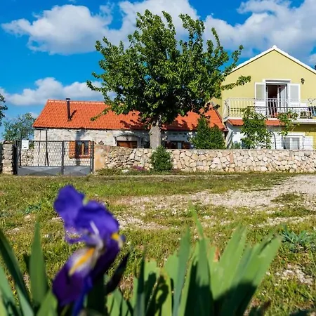 Holiday home Peaceful House In Nature Nearby National Park Krka