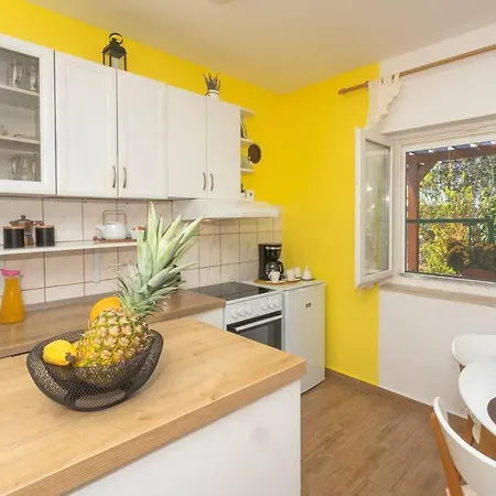 Peaceful House In Nature Nearby National Park Krka Semesterbostad Bristane