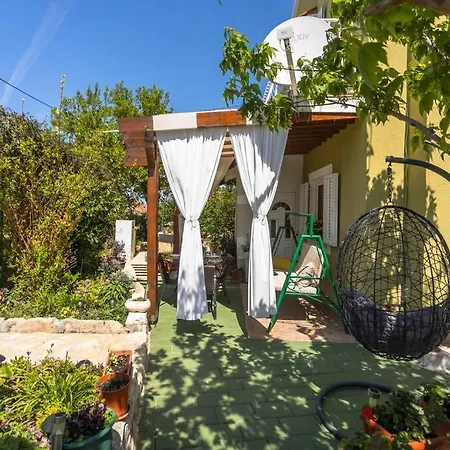 Peaceful House In Nature Nearby National Park Krka