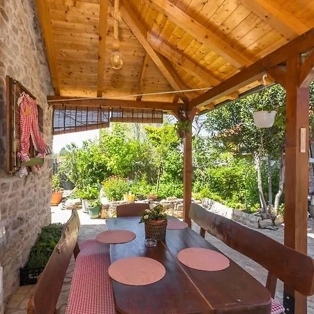 Peaceful House In Nature Nearby National Park Krka Bristane