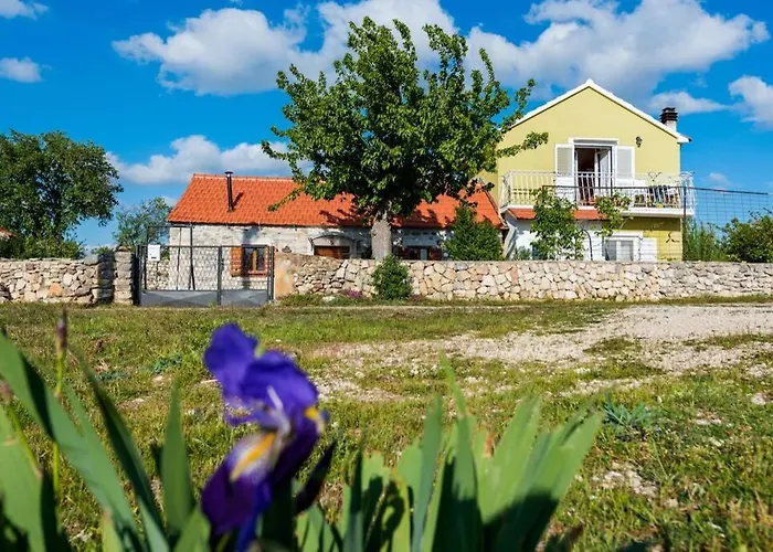 Holiday home Peaceful House In Nature Nearby National Park Krka