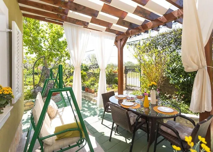 Holiday home Peaceful House In Nature Nearby National Park Krka