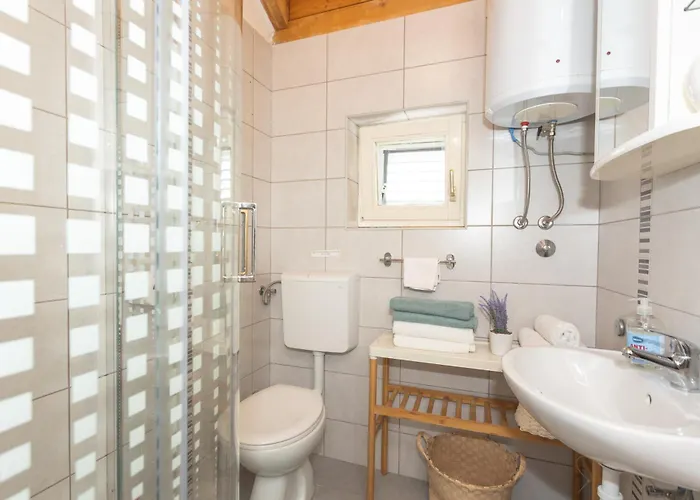 Holiday home Peaceful House In Nature Nearby National Park Krka Bristane